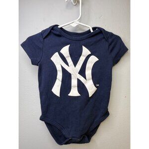 Genuine Merchandise New York Yankees Outfit - Size 12 Months